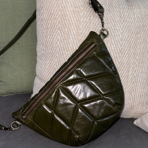 Patricia Nash Handbags - Patricia Nash Tinchi Crossbody With Dust Bag. Olive Quilted Leather. EUC